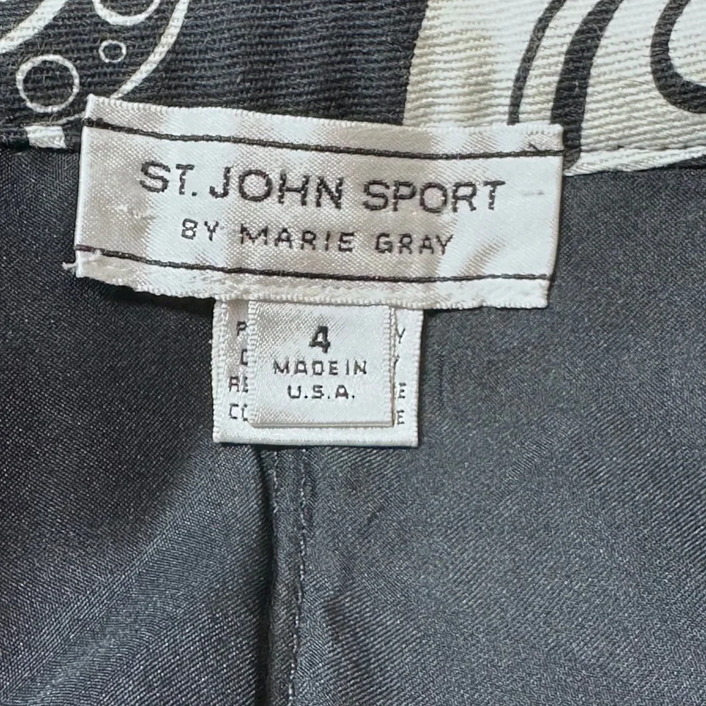 St.‎ John Sport Skater Pleated A Line Skirt AOP Butterfly Print Statement